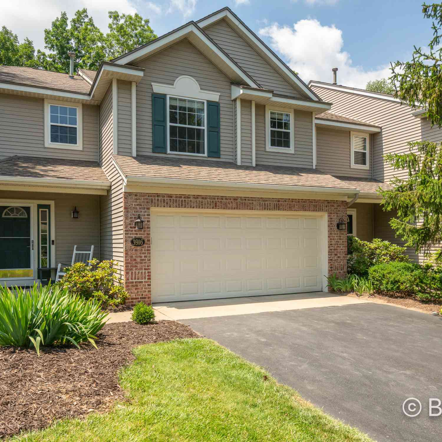Condo For Sale - 3916 Old Elm Drive<br/> Kent County, Kentwood, MI 49512