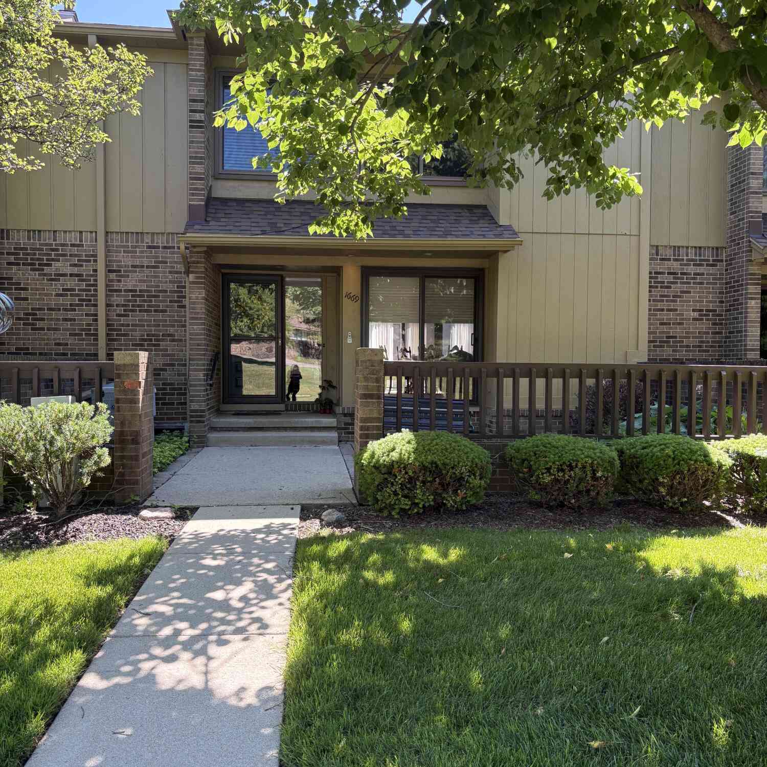 Condo For Sale - 1669 S Hill Boulevard<br/> Bloomfield Hills, MI 48304