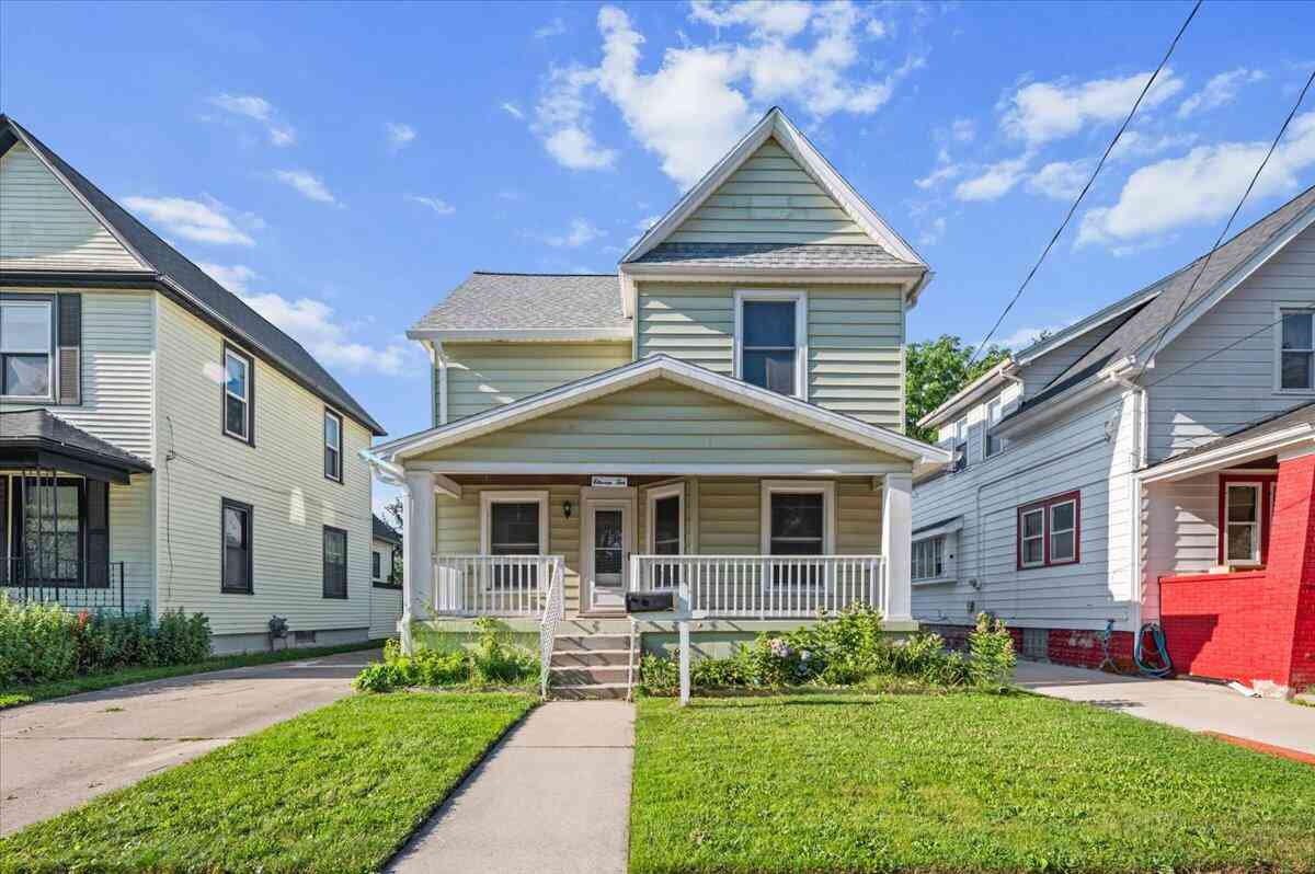 Homes For Sale - 1110 Sibley Street<br/> Grand Rapids, MI 49504