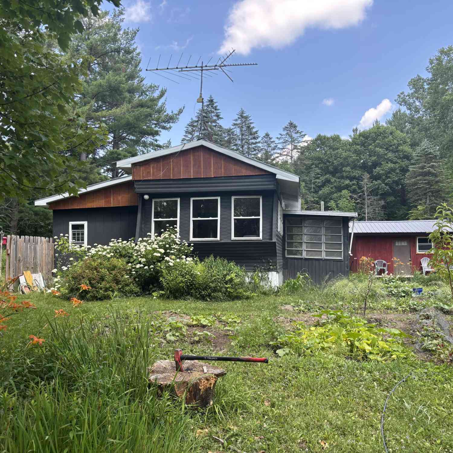 Mobile Home For Sale - 18309 Johnson Road<br/> Stanwood, MI 49346