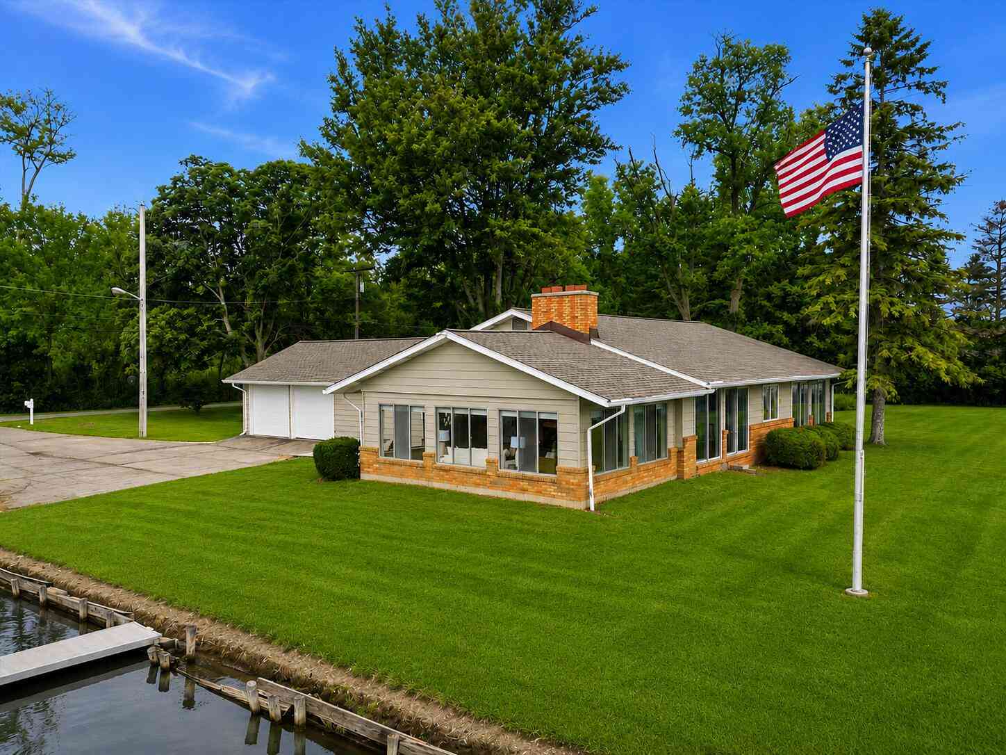 Homes For Sale - 11243 Wynns Road<br/> Pinckney, MI 48169