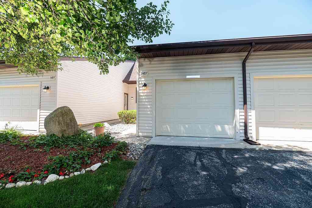 Condo For Sale - 3487 Stonevalley Lane<br/> Kent County, Wyoming, MI 49519