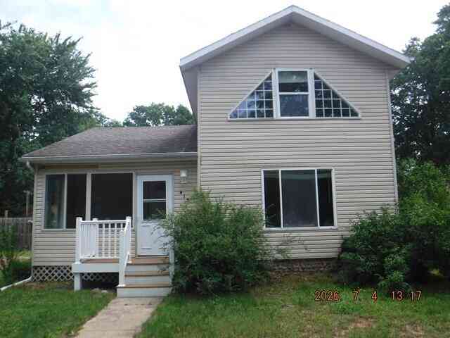 Homes For Sale - 415 S Main Street<br/> Lawton, MI 49065