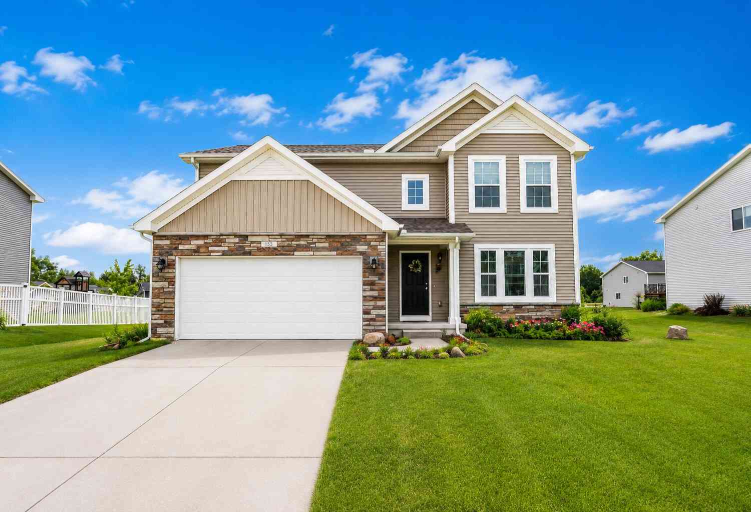 Homes For Sale - 133 Turfway Park<br/> Niles, MI 49120