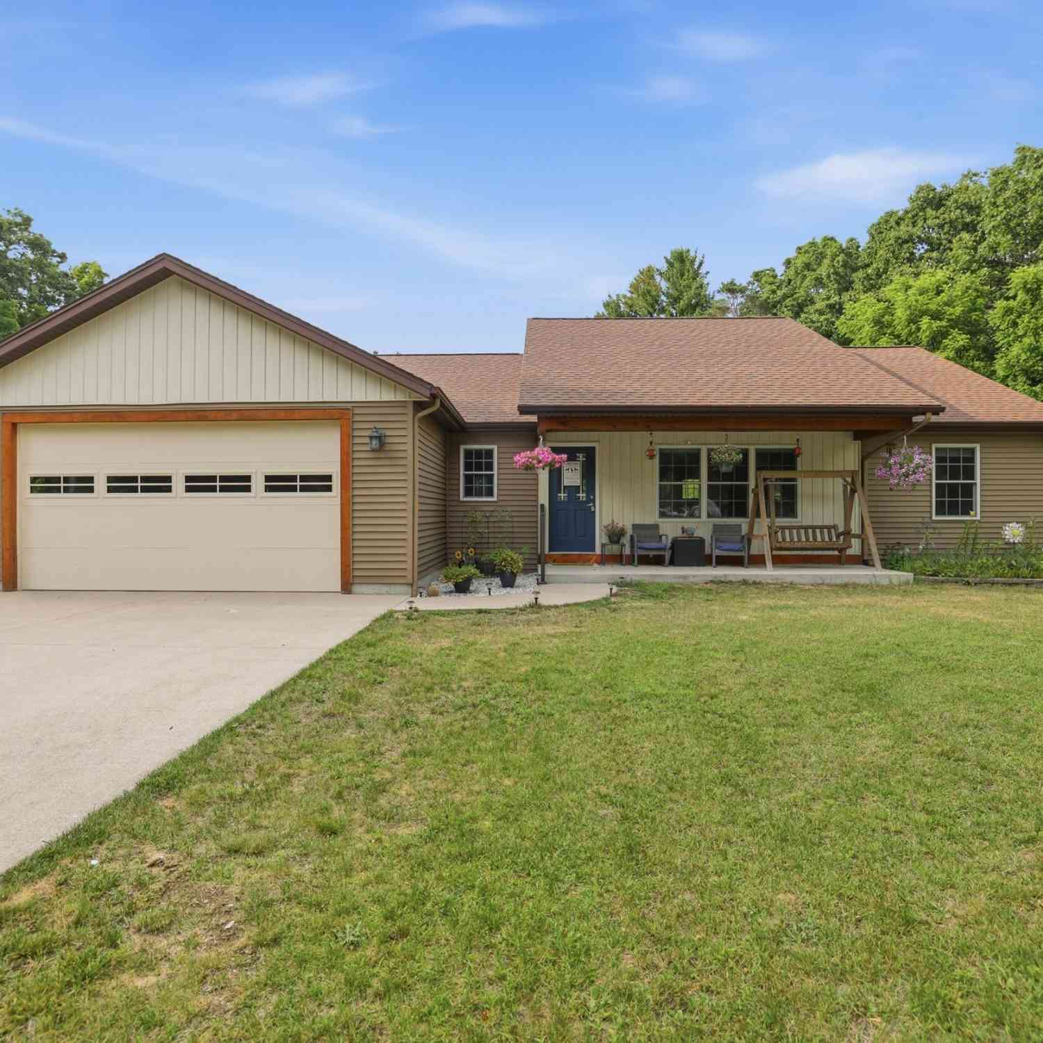Homes For Sale - 6024 Hancock Road<br/> Montague, MI 49437