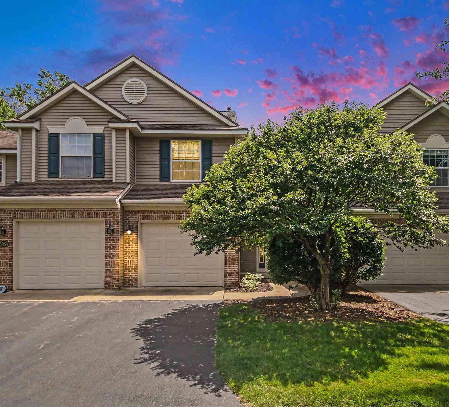 Condo For Sale - 3962 Old Elm Drive<br/> Kentwood, MI 49512