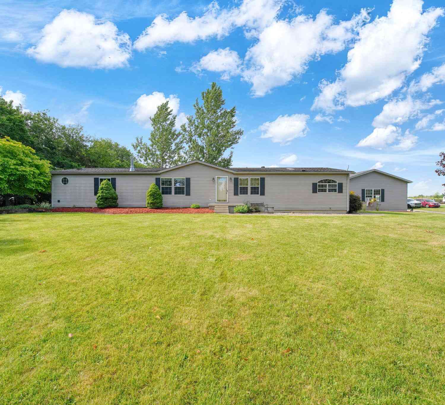 Mobile Home For Sale - 13465 Horning Road<br/> Jackson County, Brooklyn, MI 49230