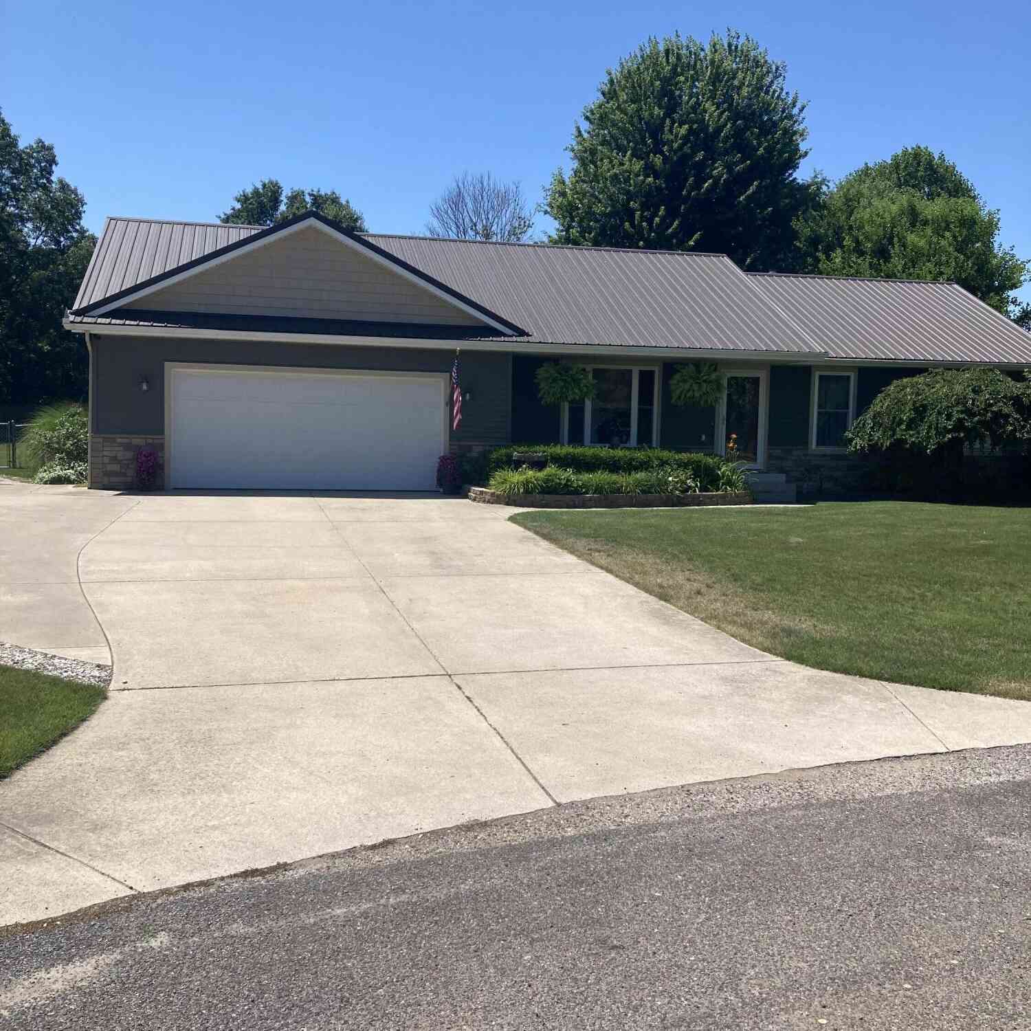 Homes For Sale - 3403 White Aspen Lane<br/> Muskegon County, Muskegon, MI 49444