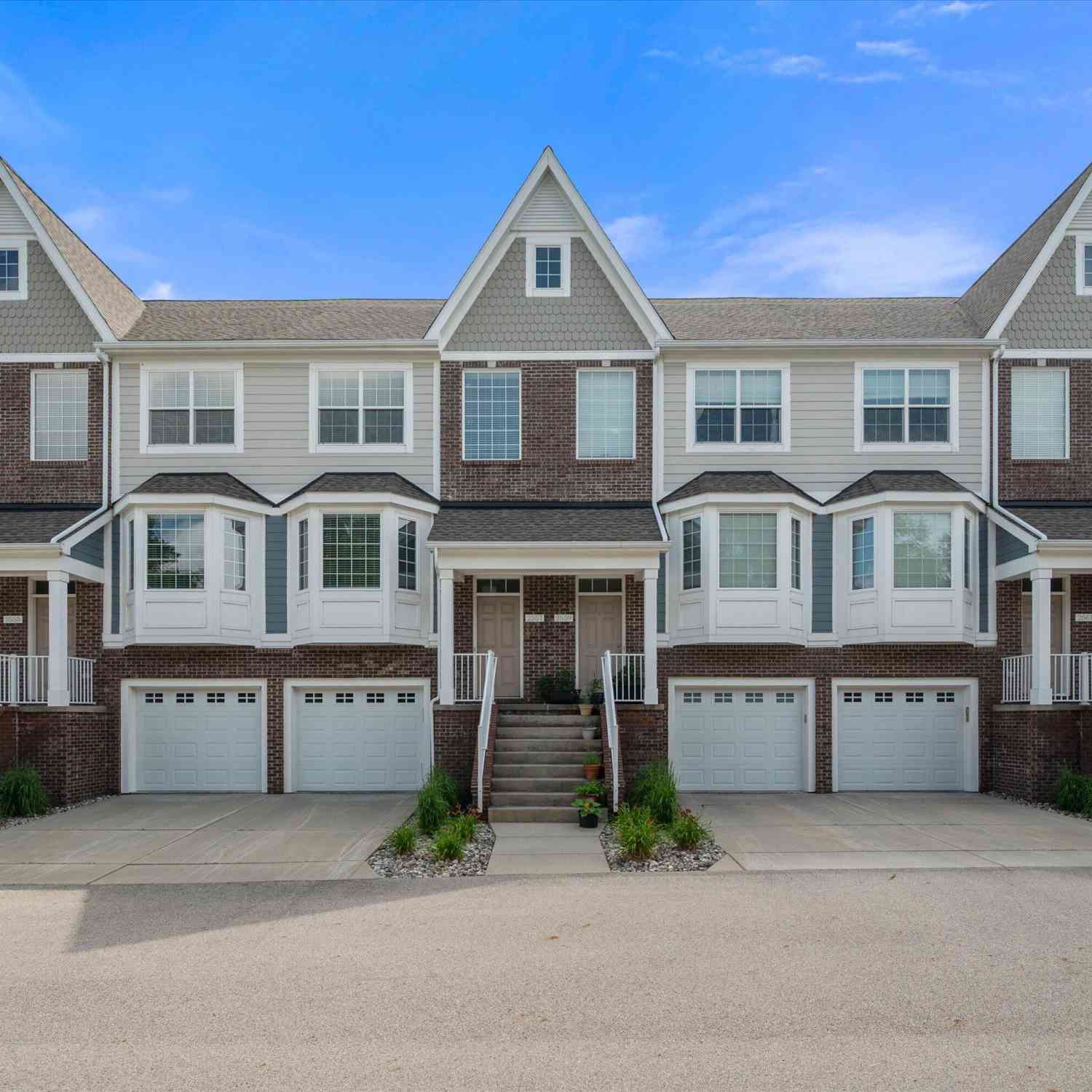 Condo For Sale - 2557 W Towne Street<br/> Washtenaw County, Ann Arbor, MI 48103