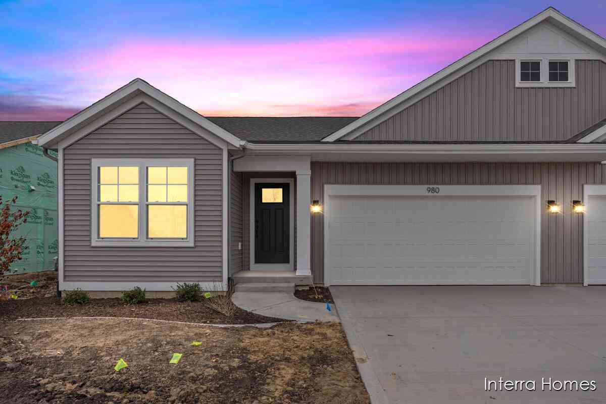 Condo For Sale - 980 Scioto Drive #4<br/> Comstock Park, MI 49321