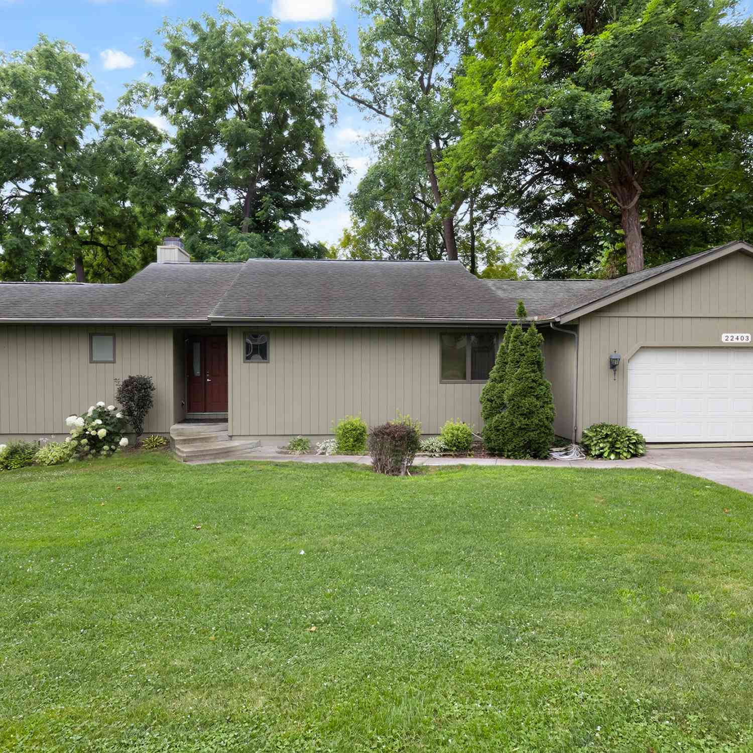 Homes For Sale - 22403 Maple Row Street<br/> Cass County, Cassopolis, MI 49031