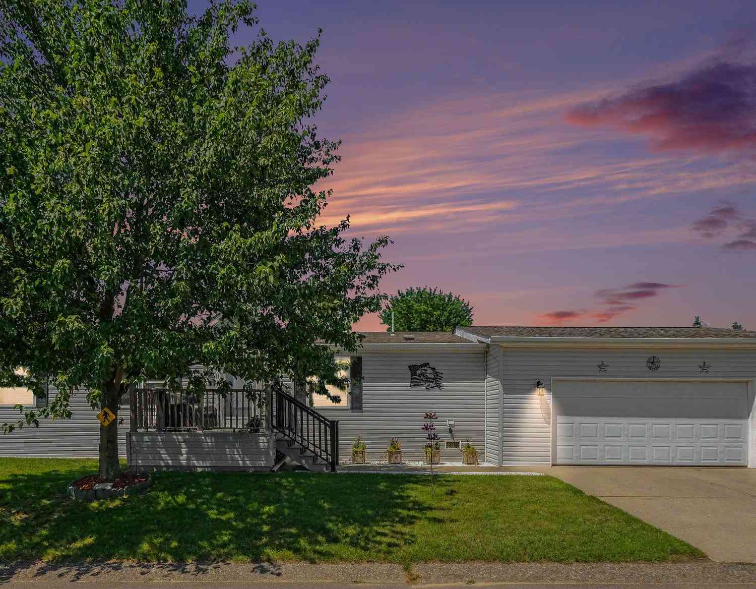 Mobile Home For Sale - 13663 Ladyslipper Lane<br/> Cedar Springs, MI 49319
