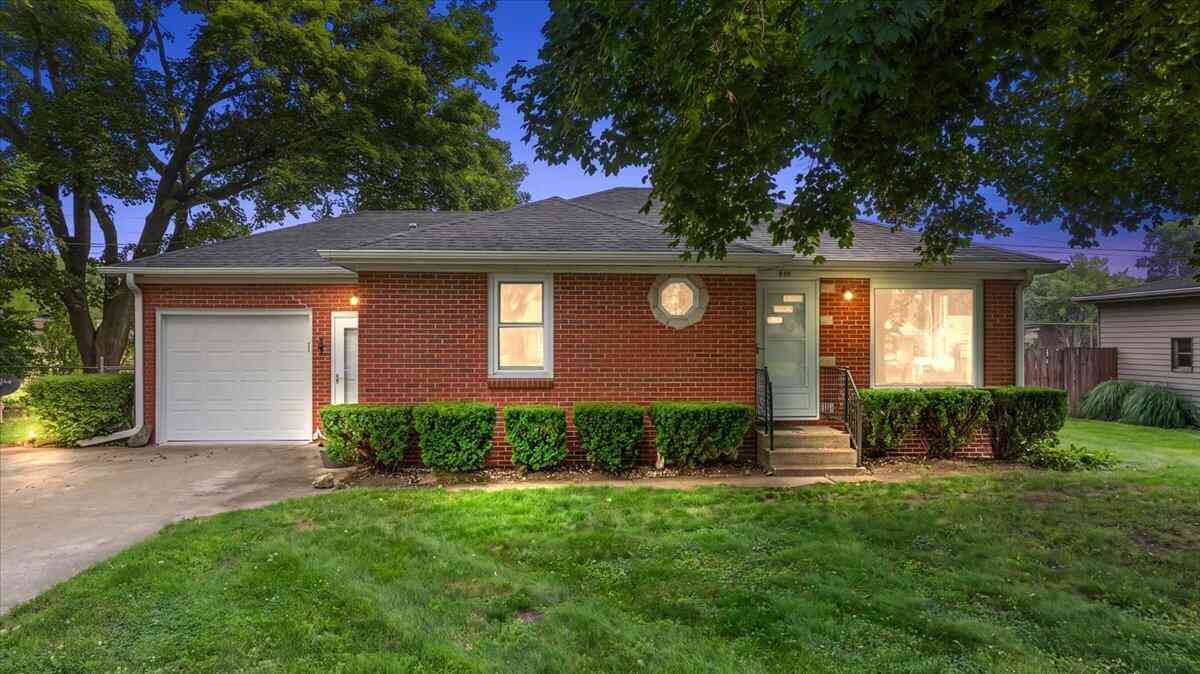 Homes For Sale - 459 Dale Avenue<br/> Berrien County, Benton Harbor, MI 49022