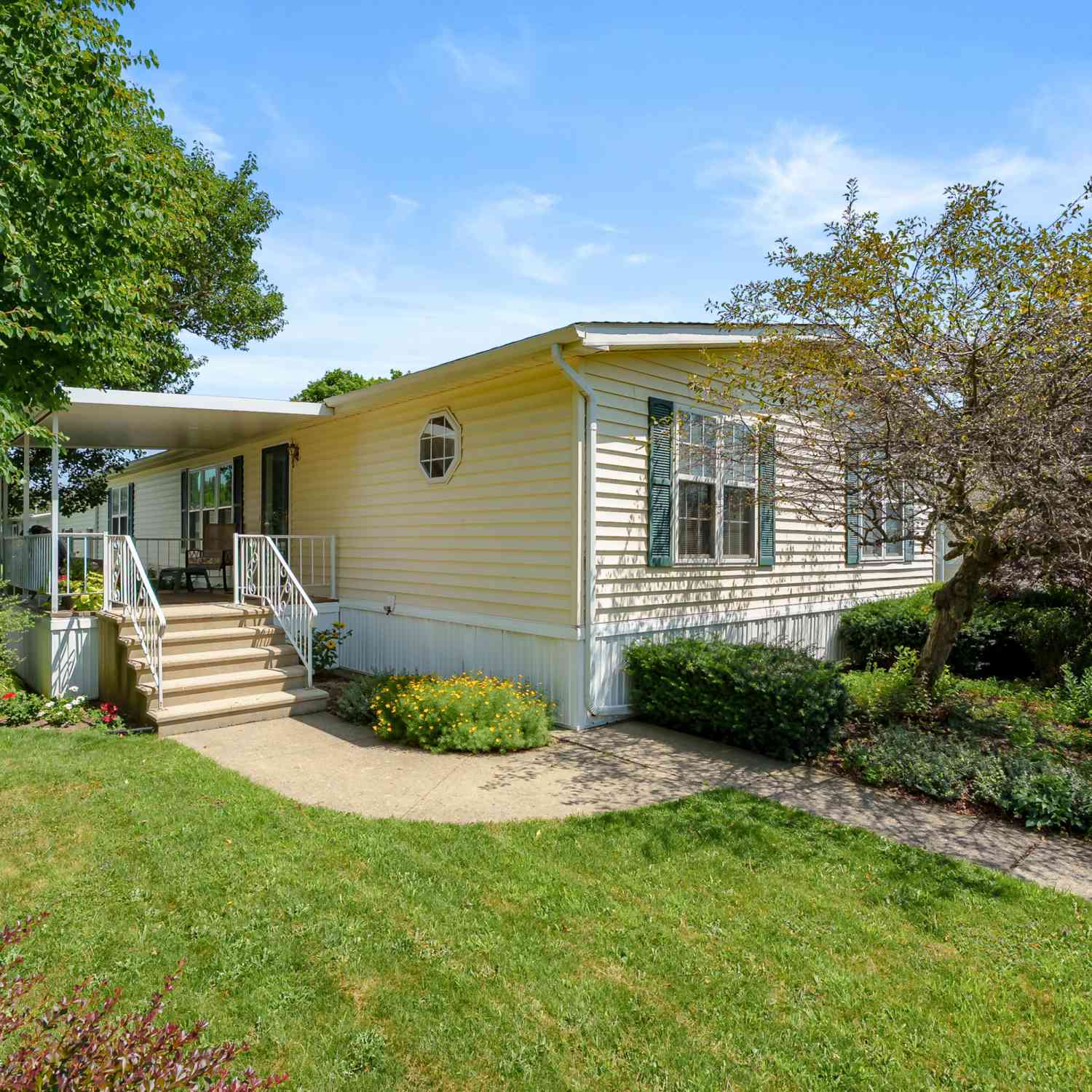 Mobile Home For Sale - 3410 Winter Wheat Road<br/> Kalamazoo, MI 49004