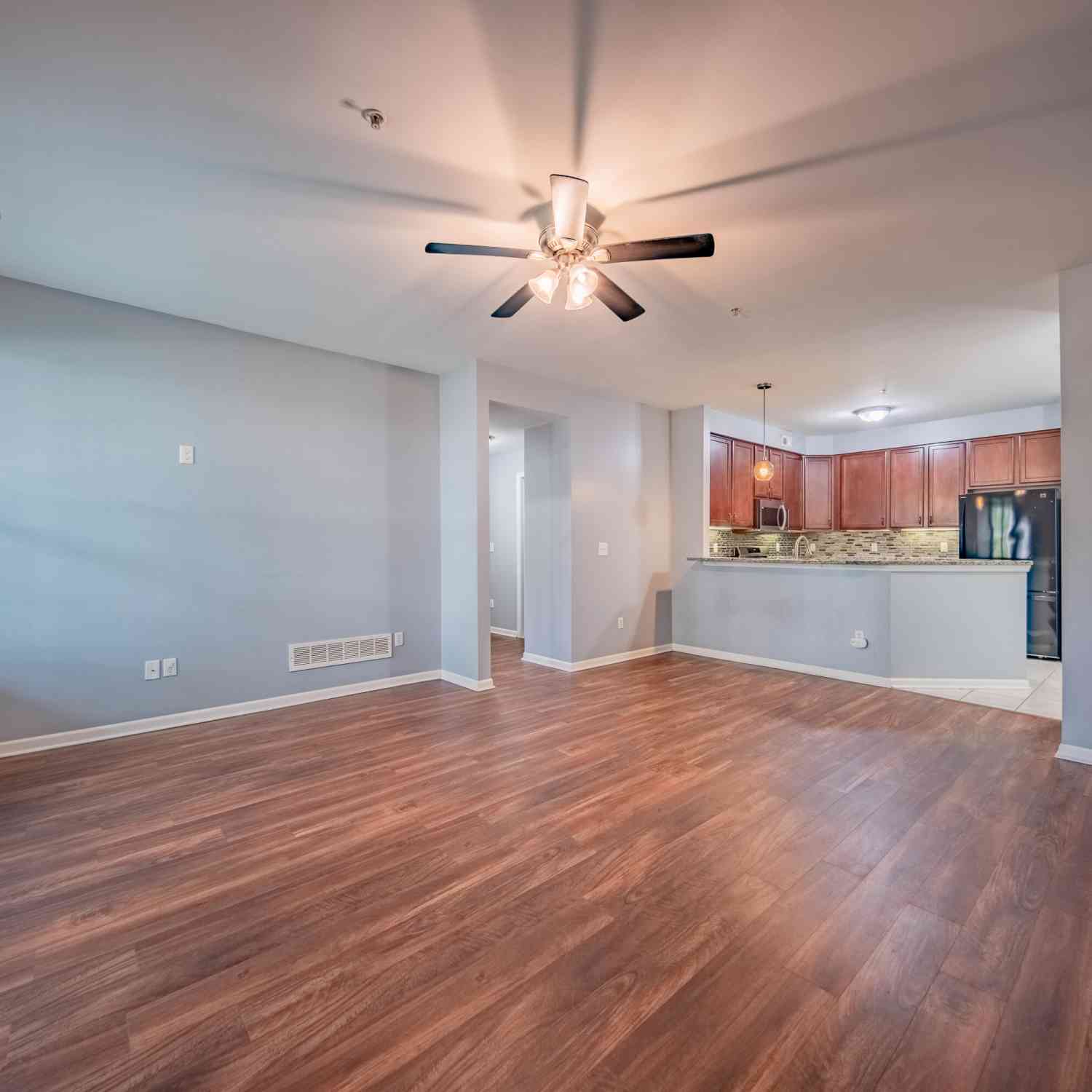 Condo For Rent - 953 E Summerfield Glen Circle<br/> Ann Arbor, MI 48103