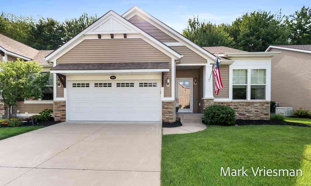 Condo For Sale - 17011 Pickett Lane<br/> Nunica, MI 49448