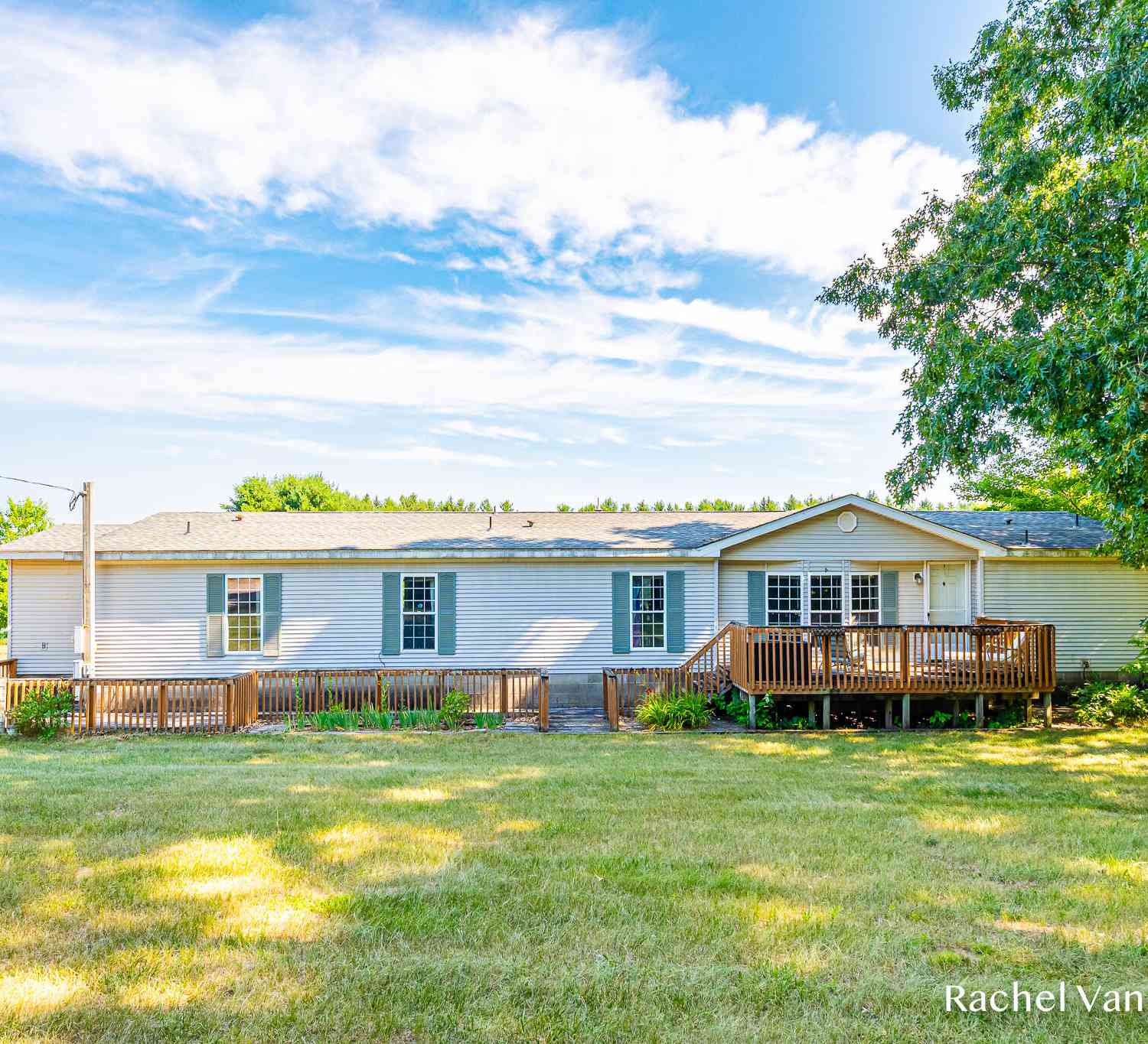 Mobile Home For Sale - 8456 Centerline Road<br/> Saranac, MI 48881