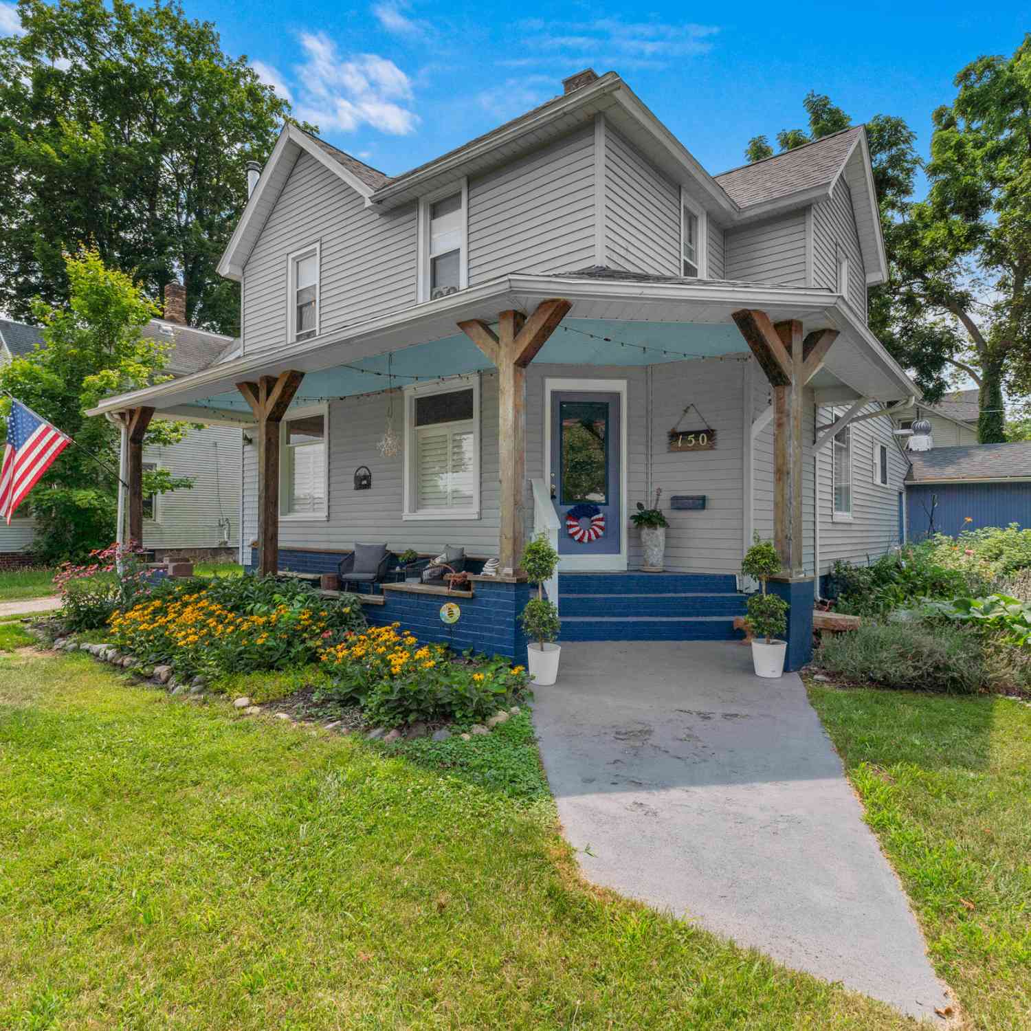 Homes For Sale - 150 S Broad Street<br/> Hillsdale, MI 49242
