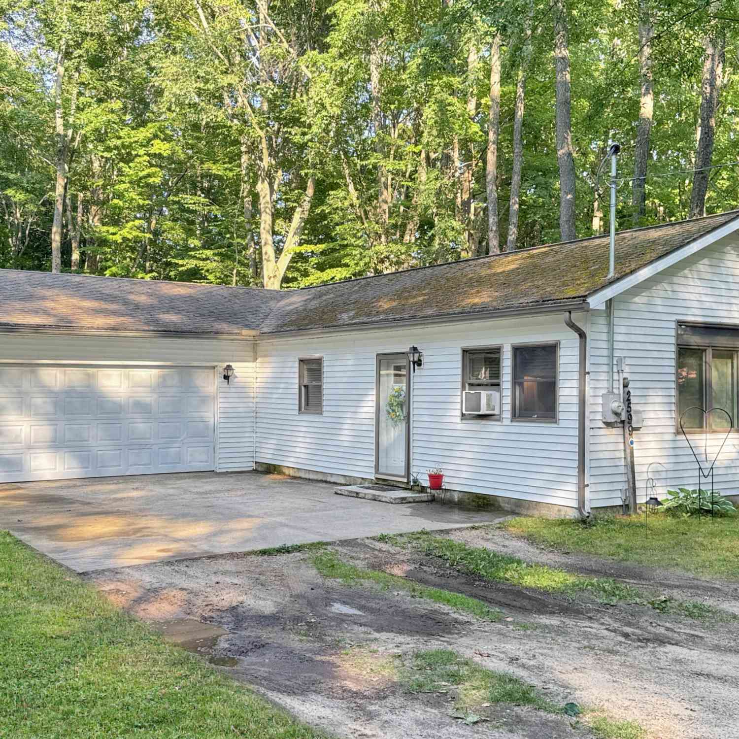 Homes For Sale - 2599 Pleasant Lake Shore Drive<br/> Wexford County, Cadillac, MI 49601