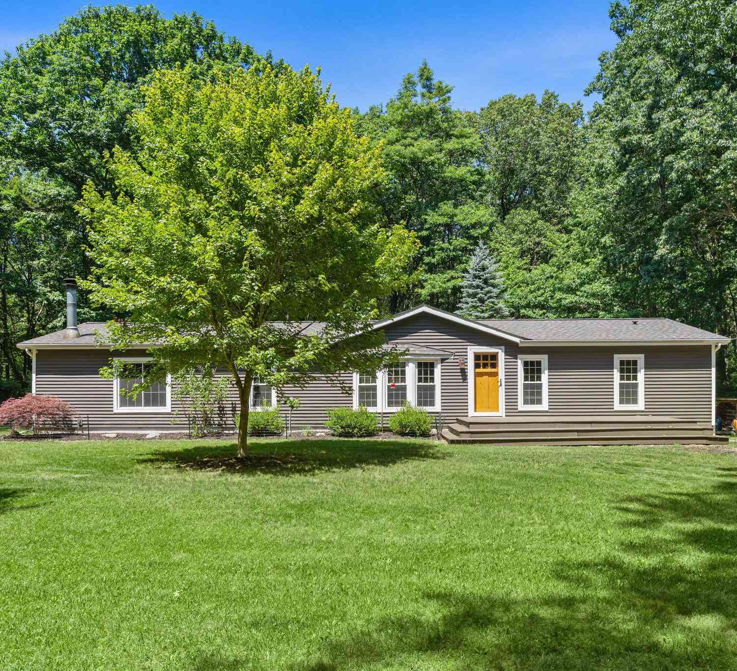 Mobile Home For Sale - 2944 64th Street<br/> Fennville, MI 49408