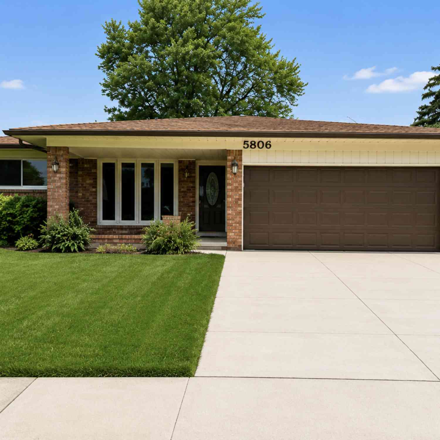 Homes For Sale - 5806 Wedgewood Road<br/> Canton, MI 48187