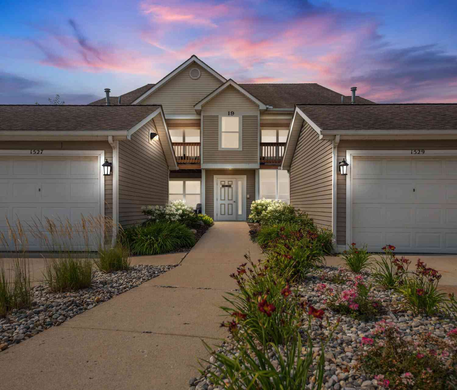 Condo For Sale - 1527 Weatherstone Drive<br/> Washtenaw County, Ann Arbor, MI 48108