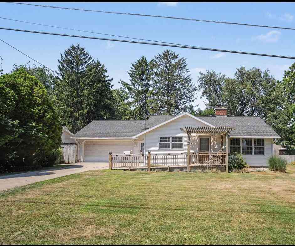 Homes For Sale - 1017 Pearl Street<br/> Belding, MI 48809