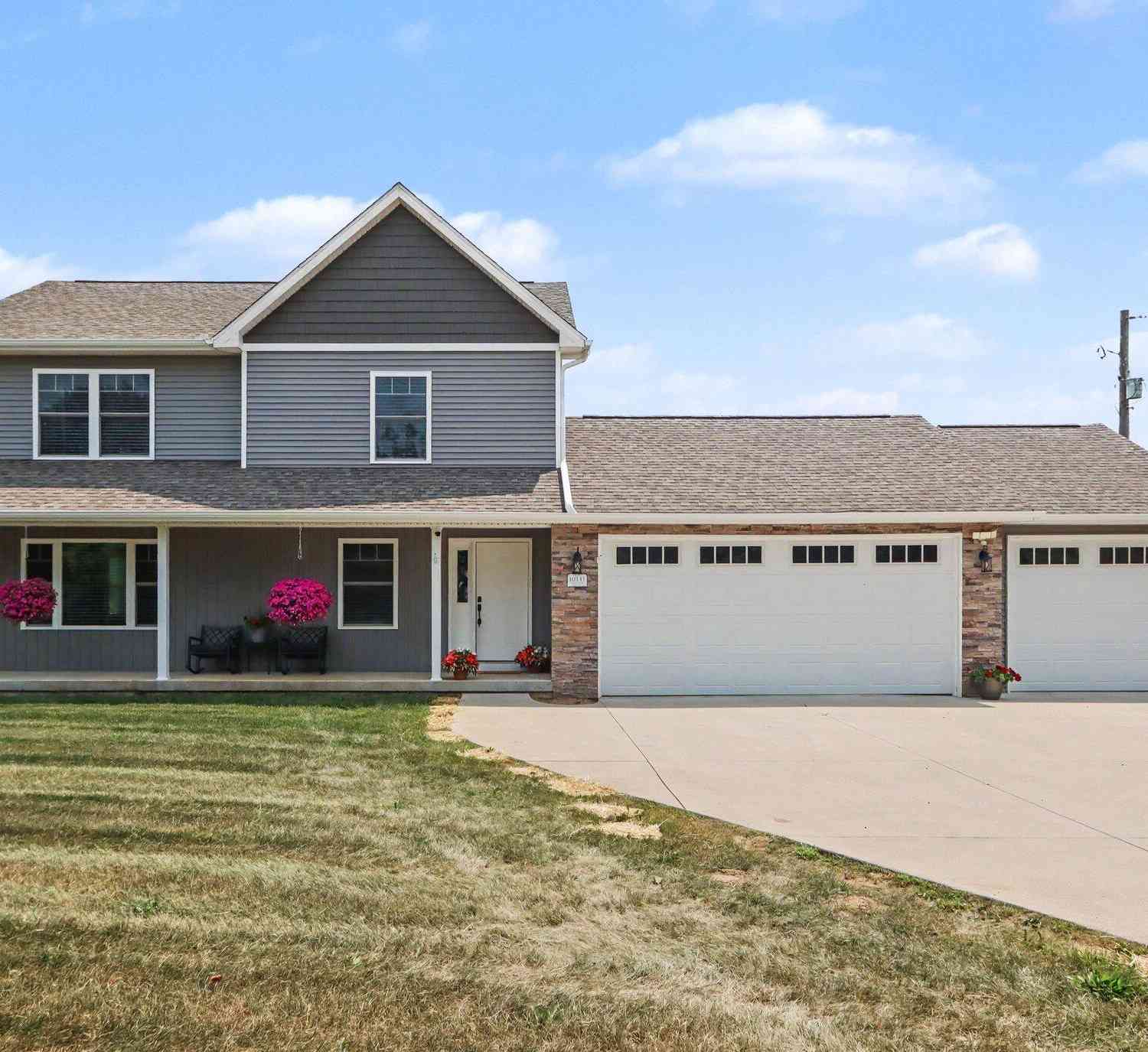 Homes For Sale - 10141 S 33rd Street<br/> Kalamazoo County, Vicksburg, MI 49097
