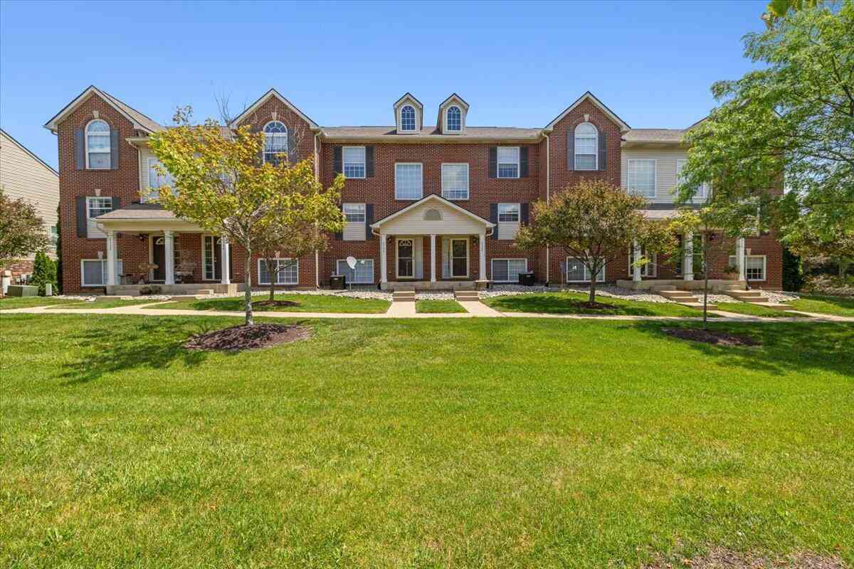 Condo For Sale - 6304 Harlequin Lane<br/> Washtenaw County, Ypsilanti, MI 48197