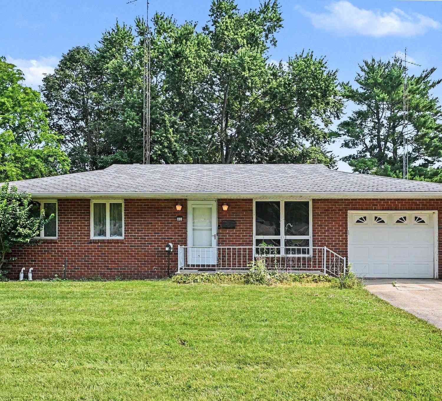 Homes For Sale - 511 Gettysburg Drive<br/> Niles, MI 49120
