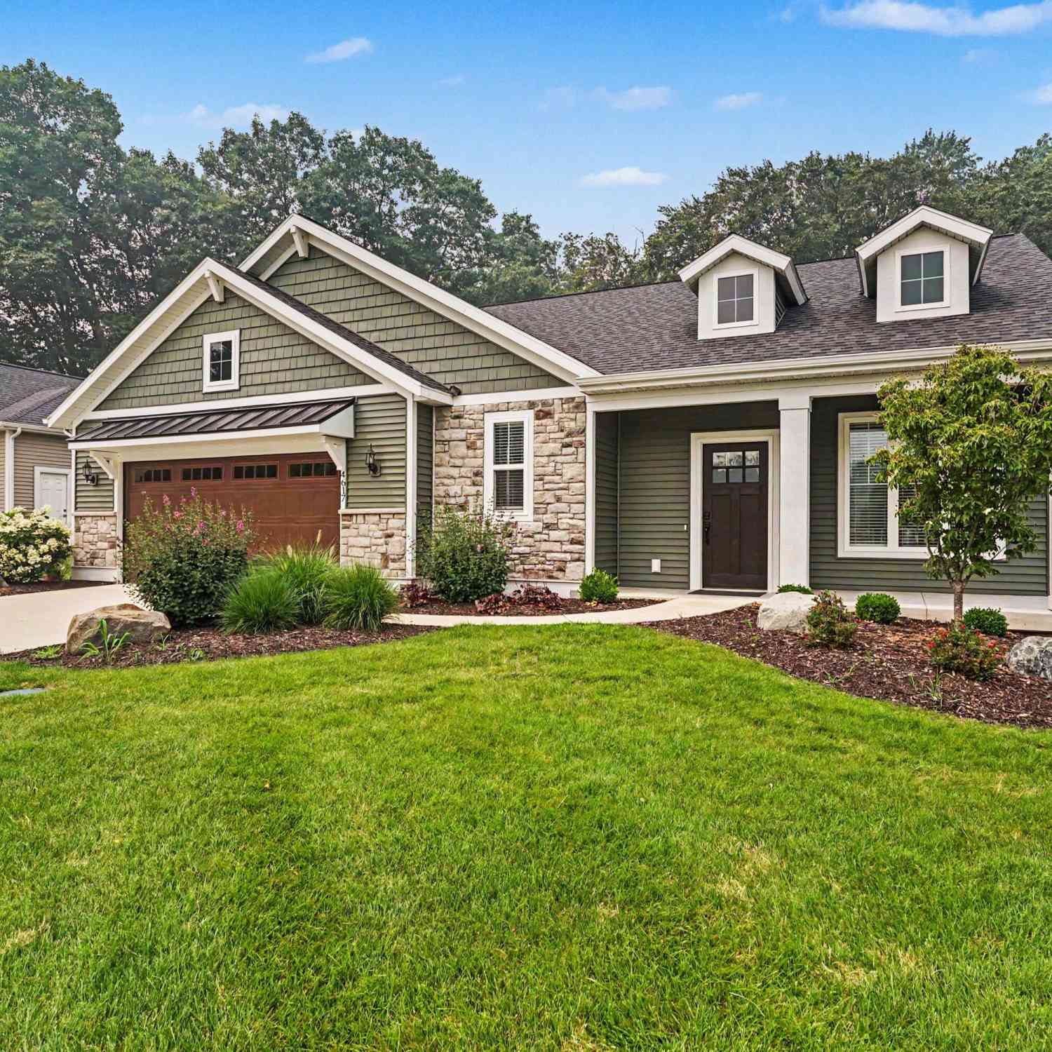 Condo For Sale - 4617 Cottage Creek Lane<br/> Holland, MI 49423