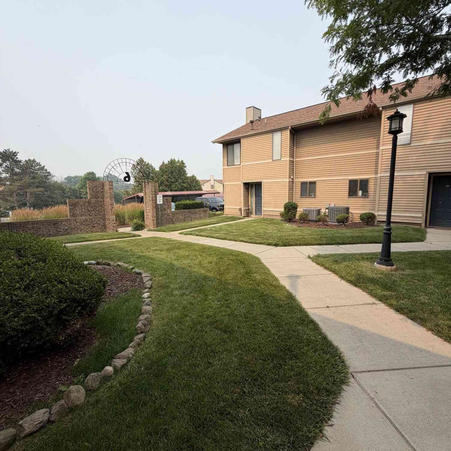 Condo For Sale - 325 Briarcrest Drive<br/> Washtenaw County, Ann Arbor, MI 48104