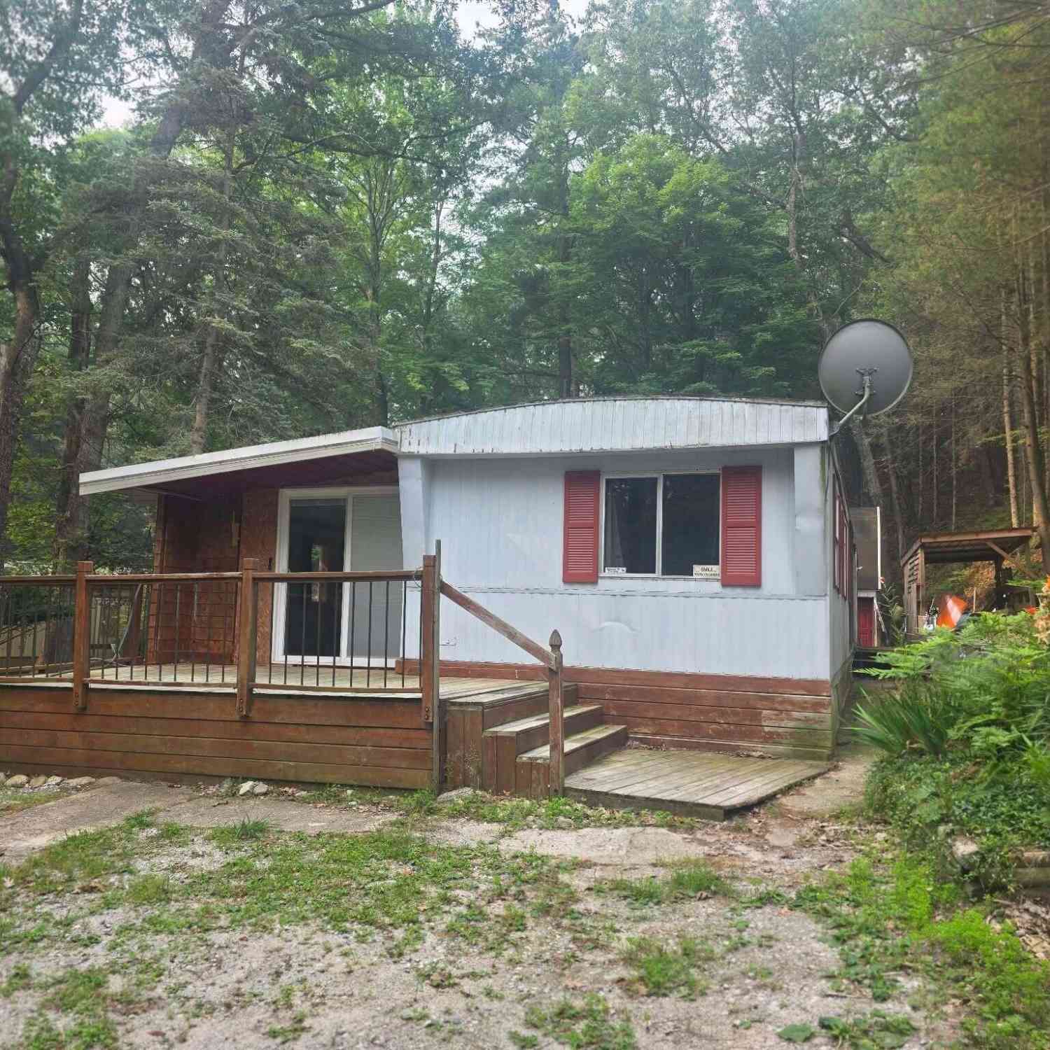 Mobile Home For Sale - 6115 S Lakeshore Drive<br/> Mason County, Pentwater, MI 49449