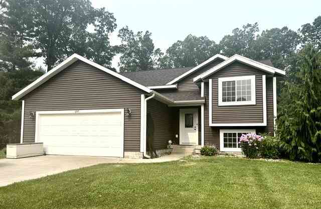 Homes For Sale - 297 Jayden Drive<br/> Muskegon, MI 49442