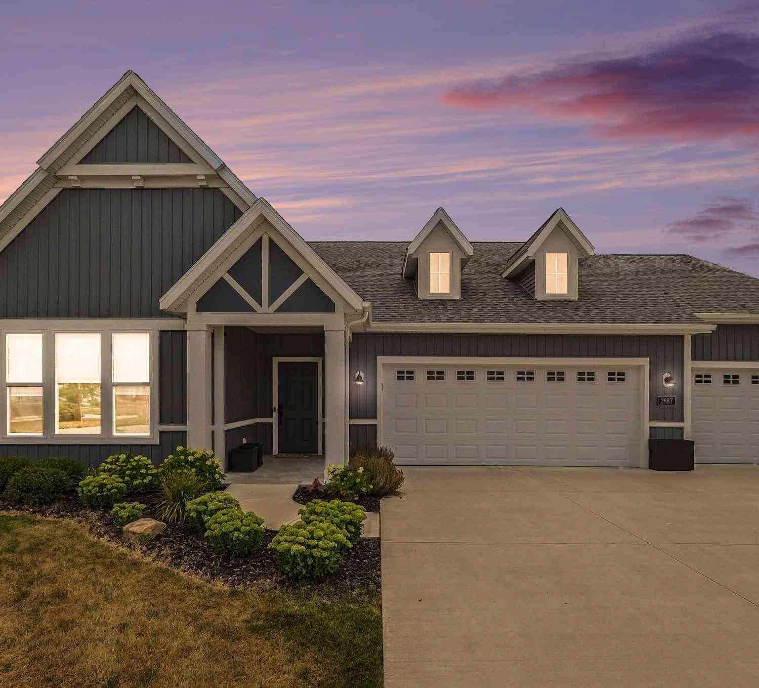 Condo For Sale - 2887 Isle Grand Drive<br/> Kent County, Belmont, MI 49306