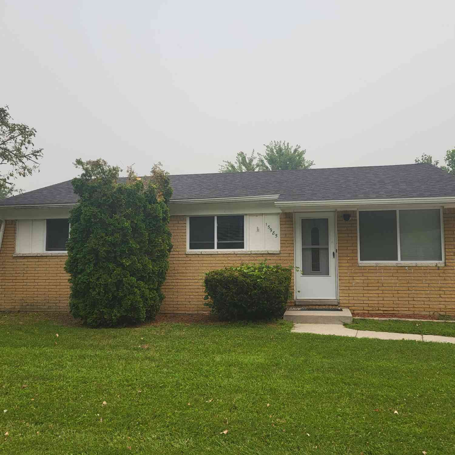 Homes For Sale - 15985 Wellington Street<br/> Taylor, MI 48180