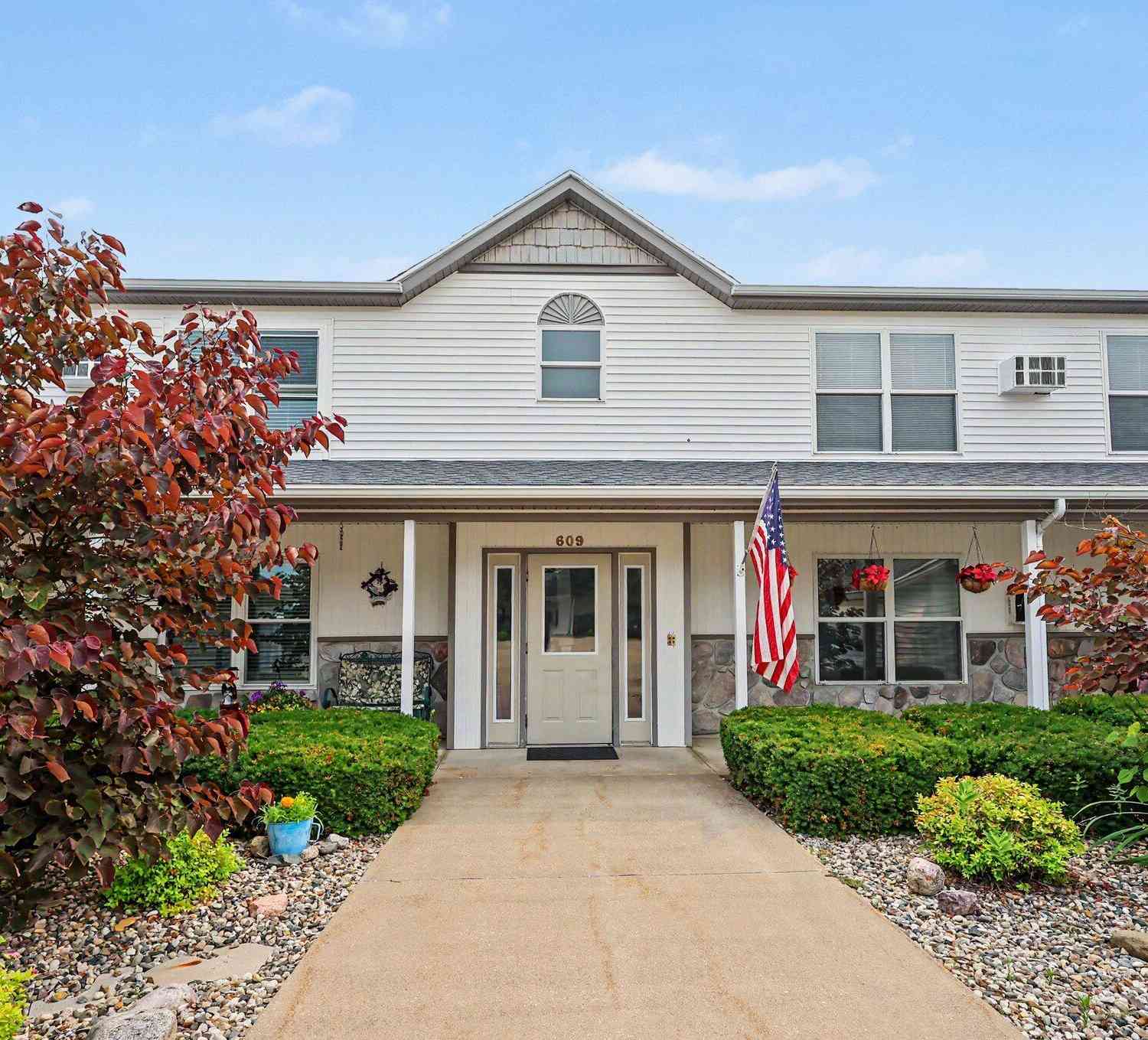 Condo For Sale - 609 Trinity Drive #4<br/> Caledonia, MI 49316