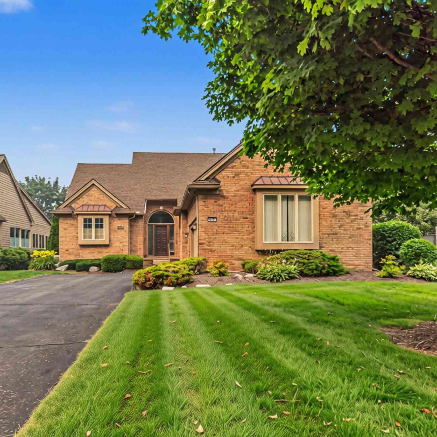Condo For Sale - 4682 Sawgrass Drive<br/> Ann Arbor, MI 48108