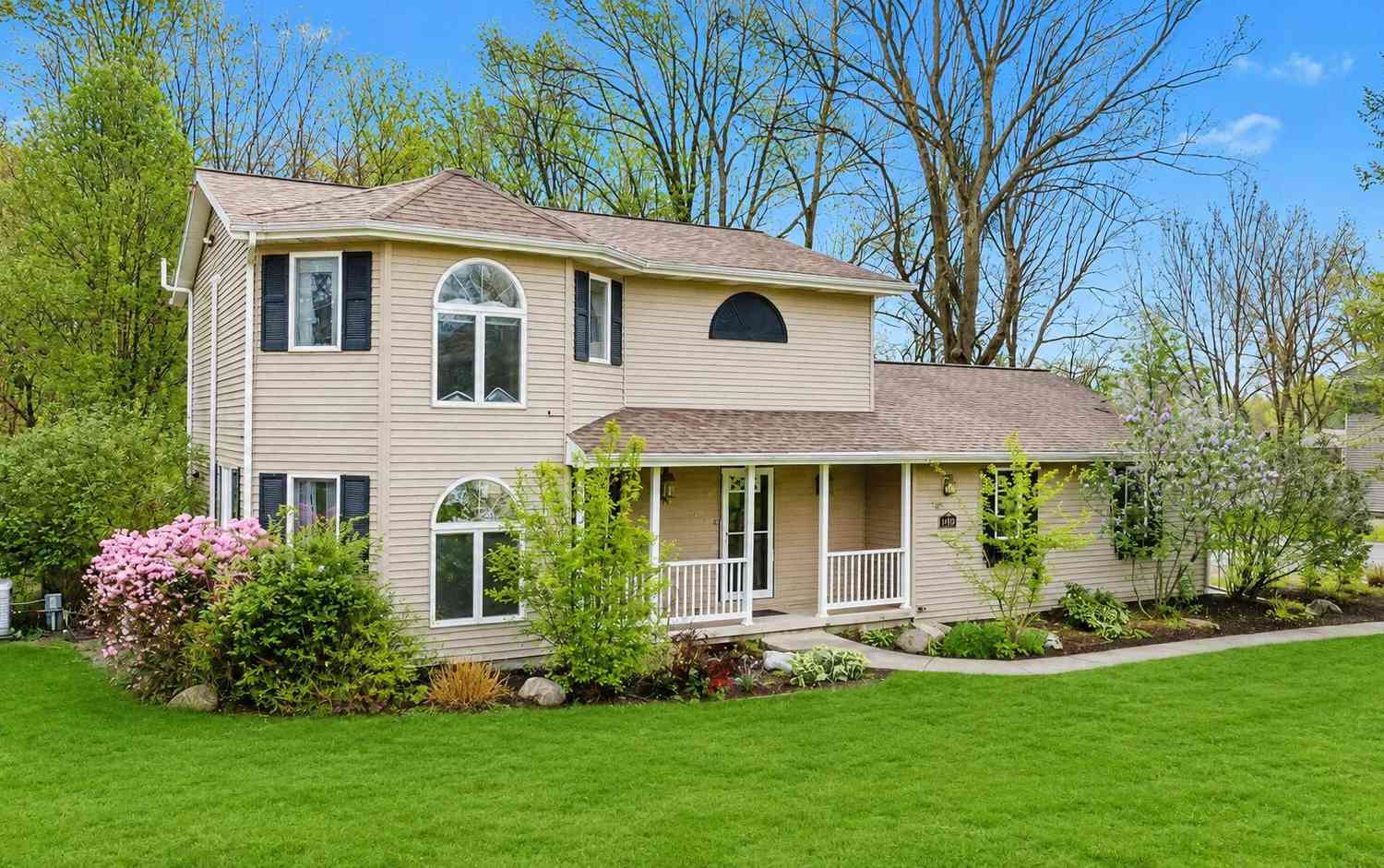 Homes For Sale - 7756 Cottonwood<br/> Richland, MI 49083