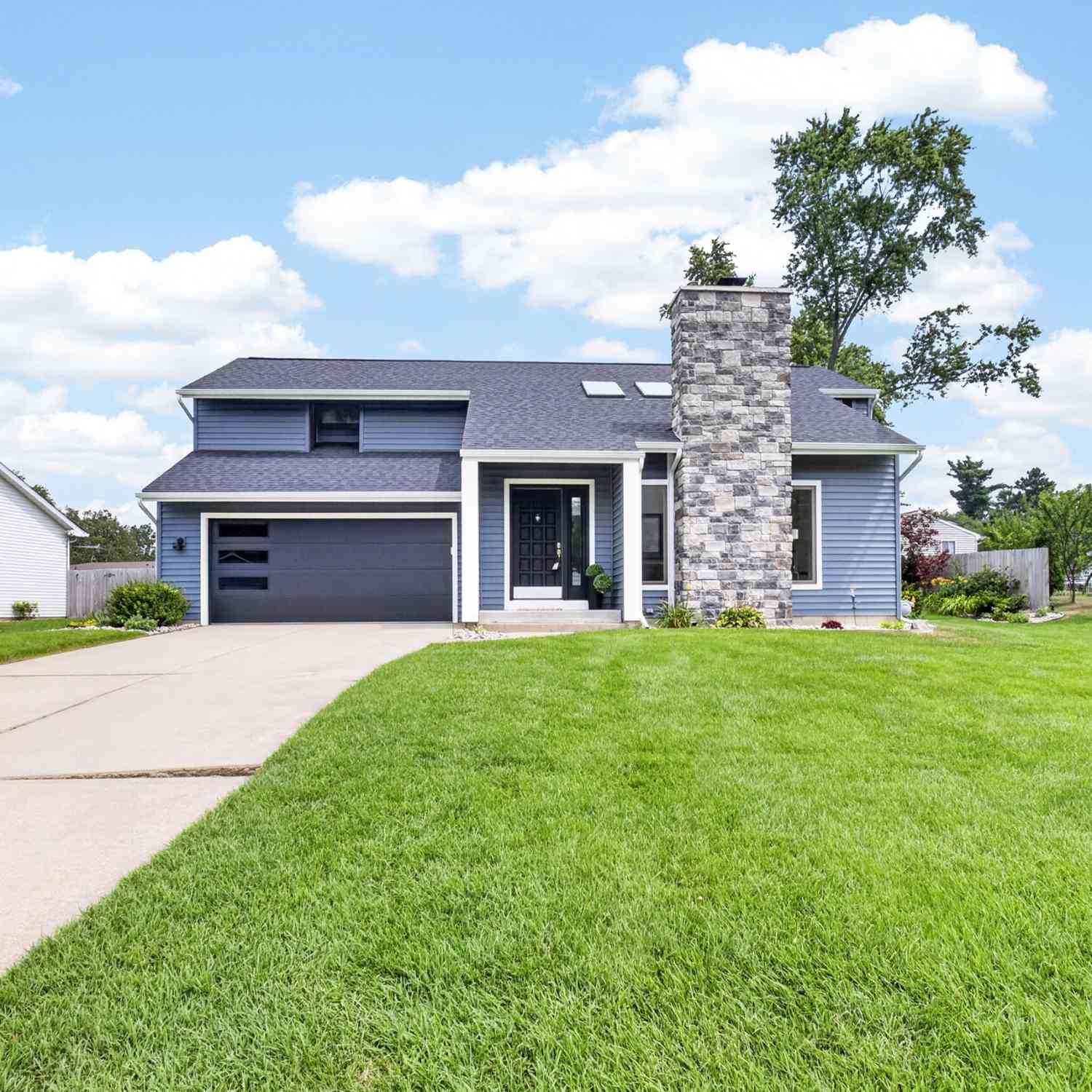 Homes For Sale - 7955 Chippewa Street<br/> Portage, MI 49024