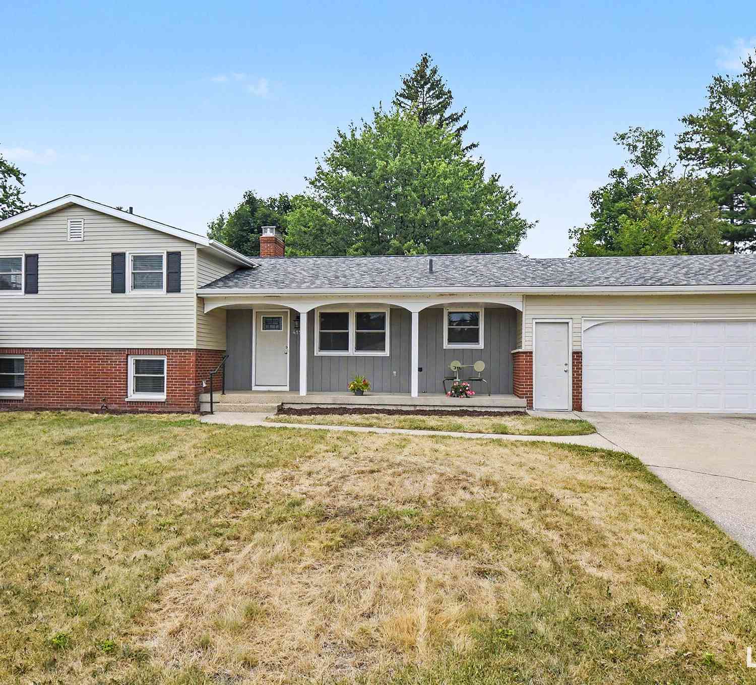 Homes For Sale - 4151 Kentridge Drive<br/> Grand Rapids, MI 49508