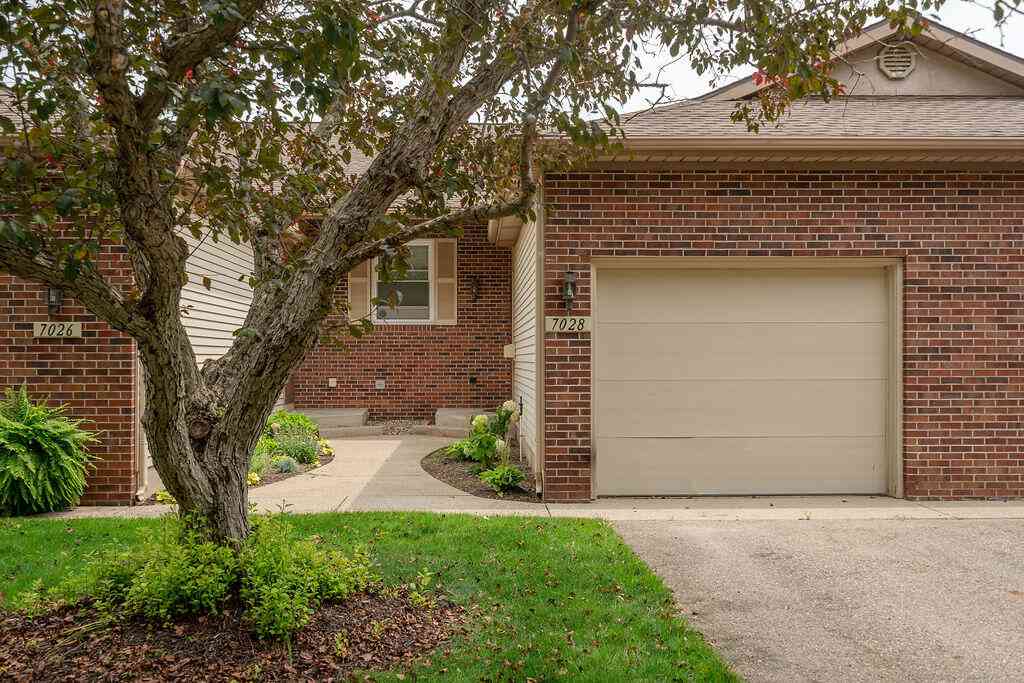 Condo For Sale - 7028 Springtree Lane<br/> Grand Rapids, MI 49548