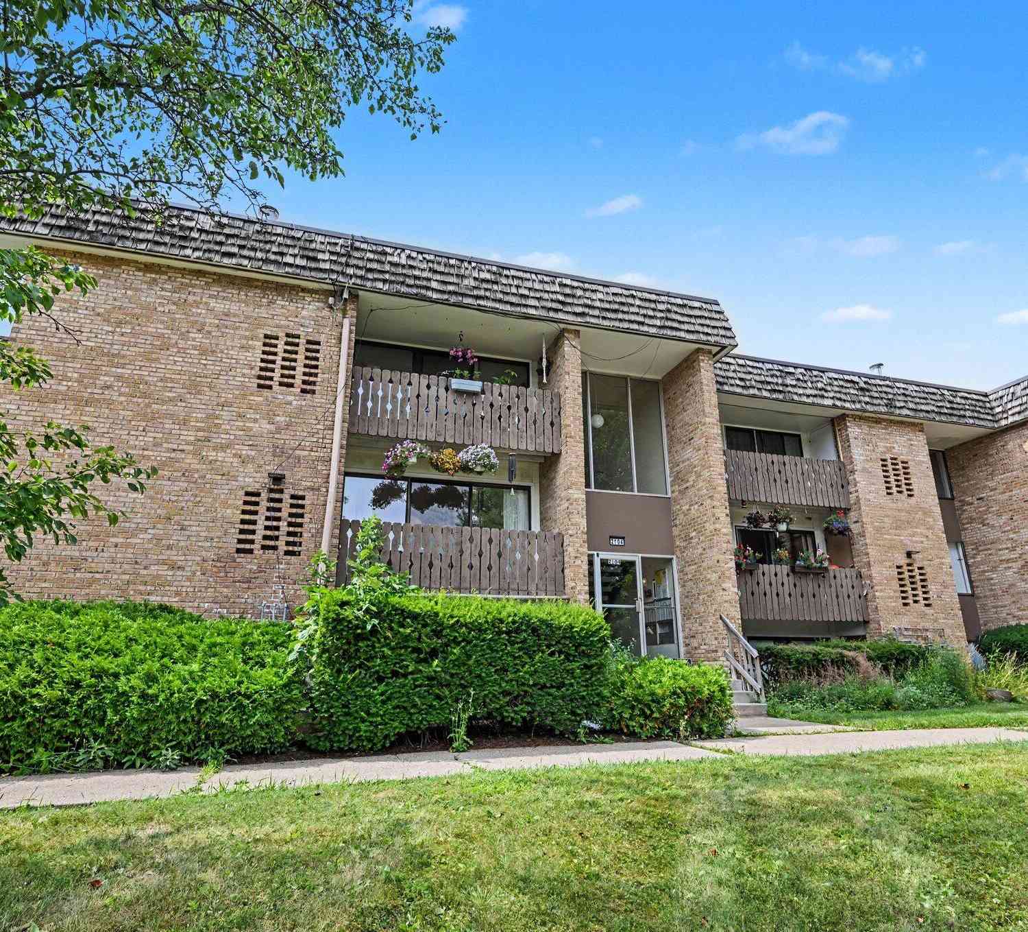 Condo For Sale - 2104 Pauline Boulevard #205<br/> Ann Arbor, MI 48103