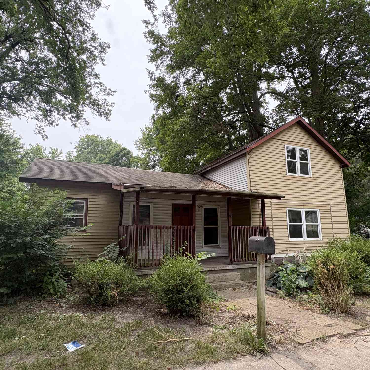 Homes For Sale - 212 W South Street<br/> Hartford, MI 49057