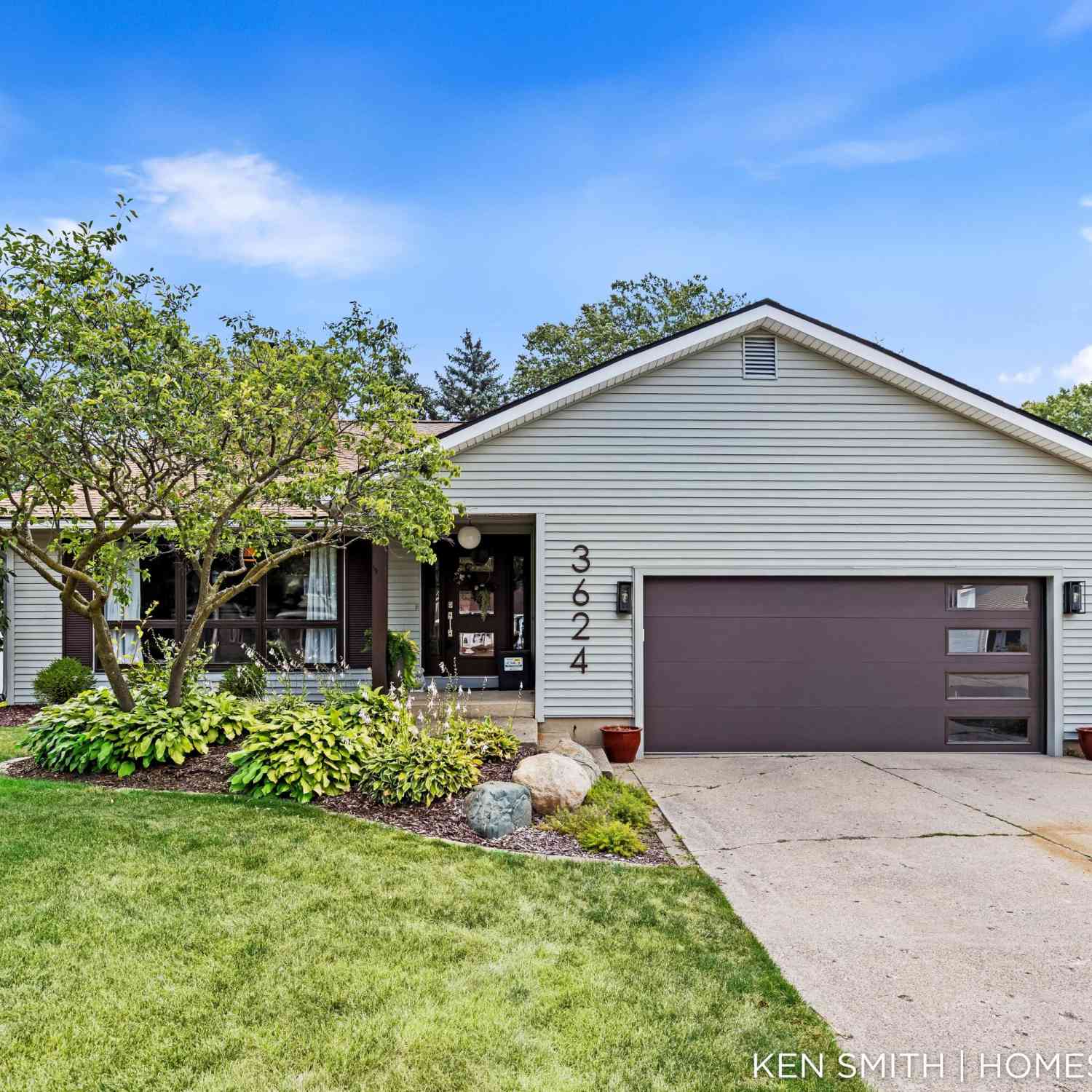 Homes For Sale - 3624 Mohave Drive<br/> Grandville, MI 49418