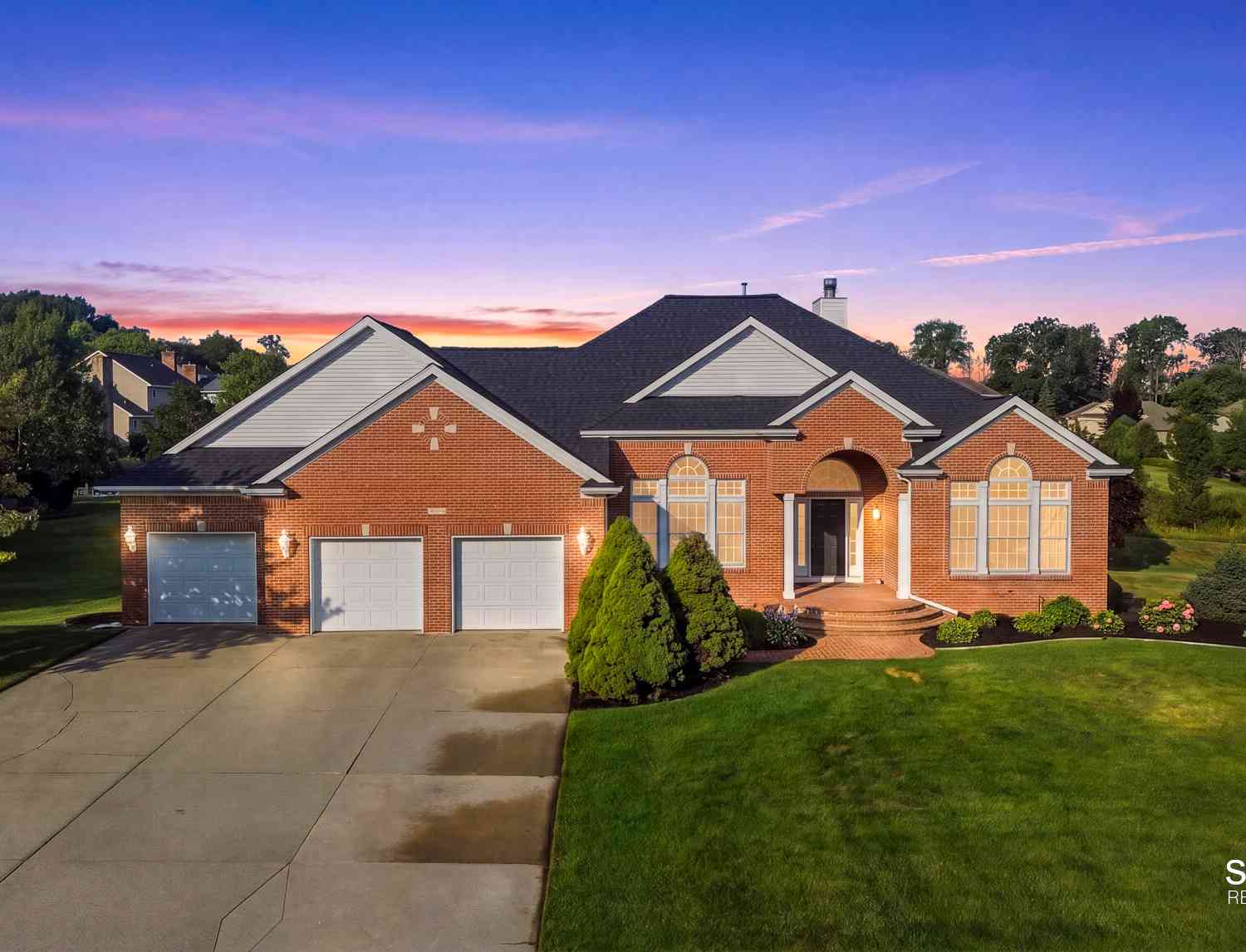 Homes For Sale - 6197 Summerhill Drive<br/> Hudsonville, MI 49426