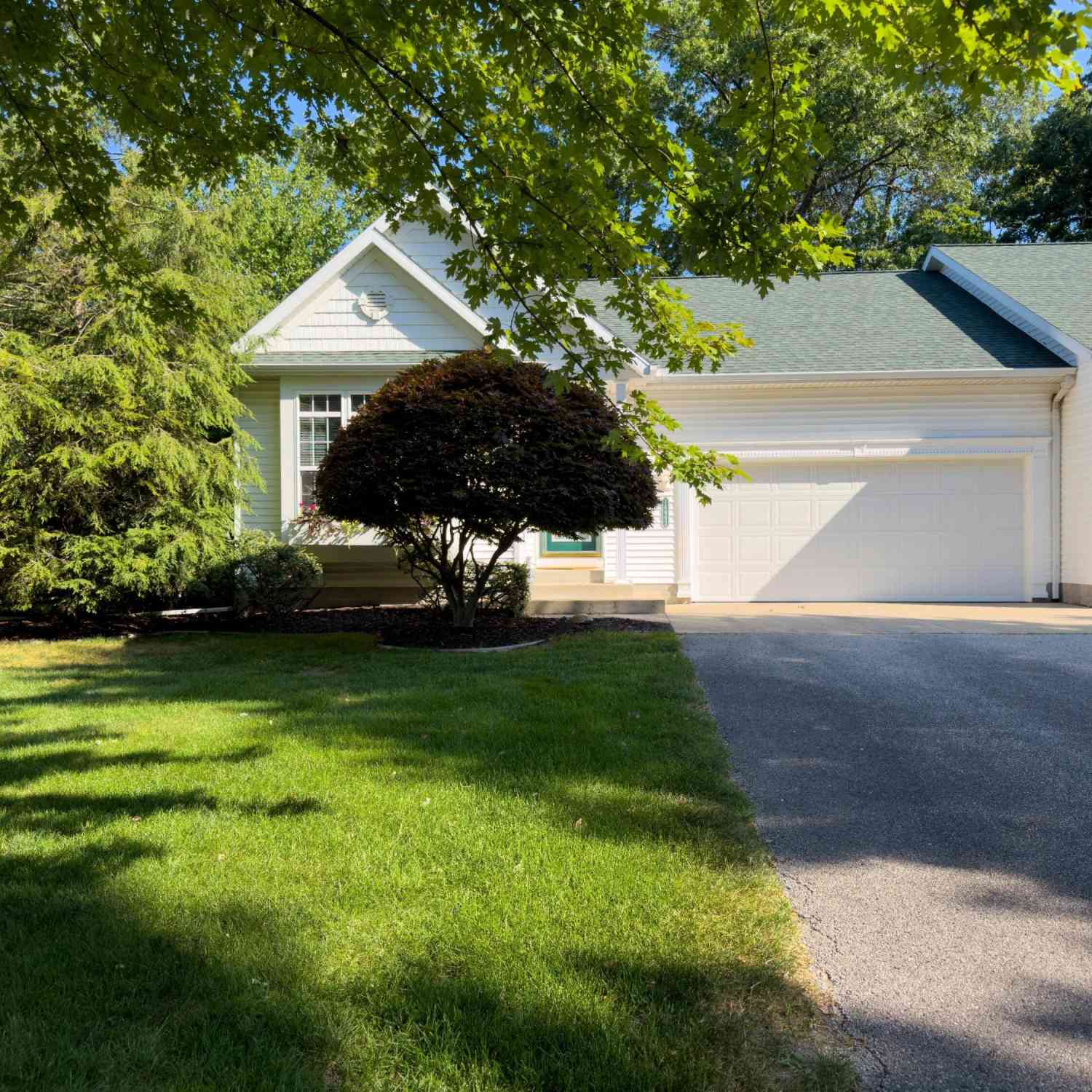 Condo For Sale - 14993 Thoroughbred Run #2<br/> Spring Lake, MI 49456