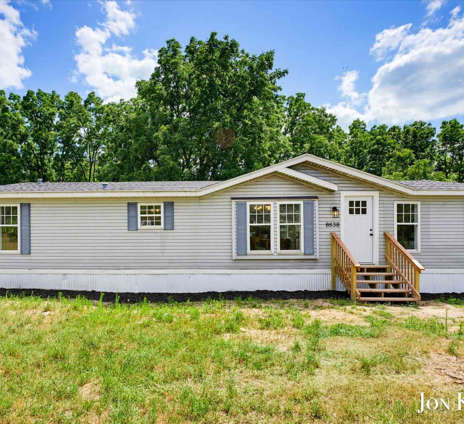 Mobile Home For Sale - 8636 Maple Road<br/> Ionia County, Lyons, MI 48851