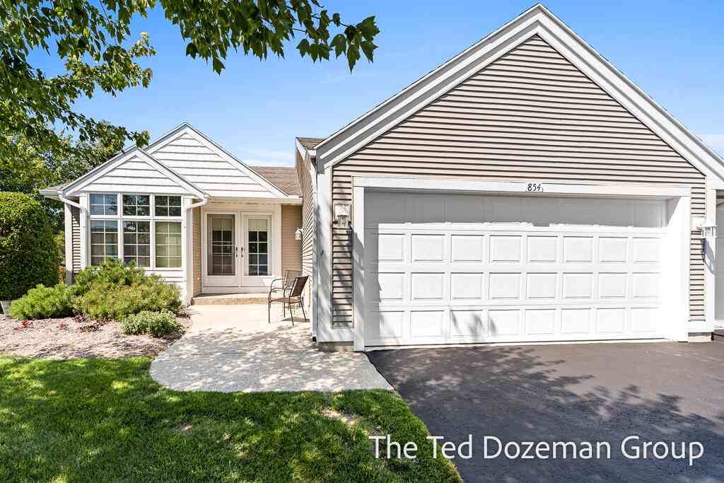 Condo For Sale - 854 Claremont Court<br/> Holland, MI 49423