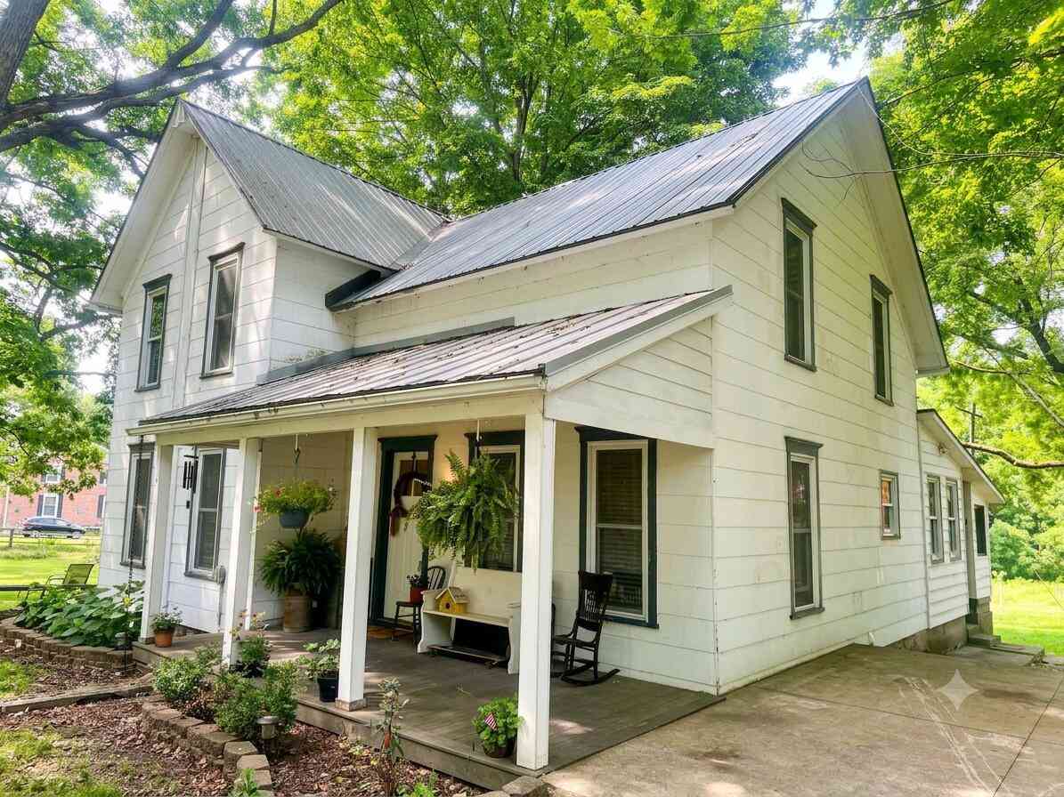 Homes For Sale - 15317 16 1/2 Mile Road<br/> Marshall, MI 49068